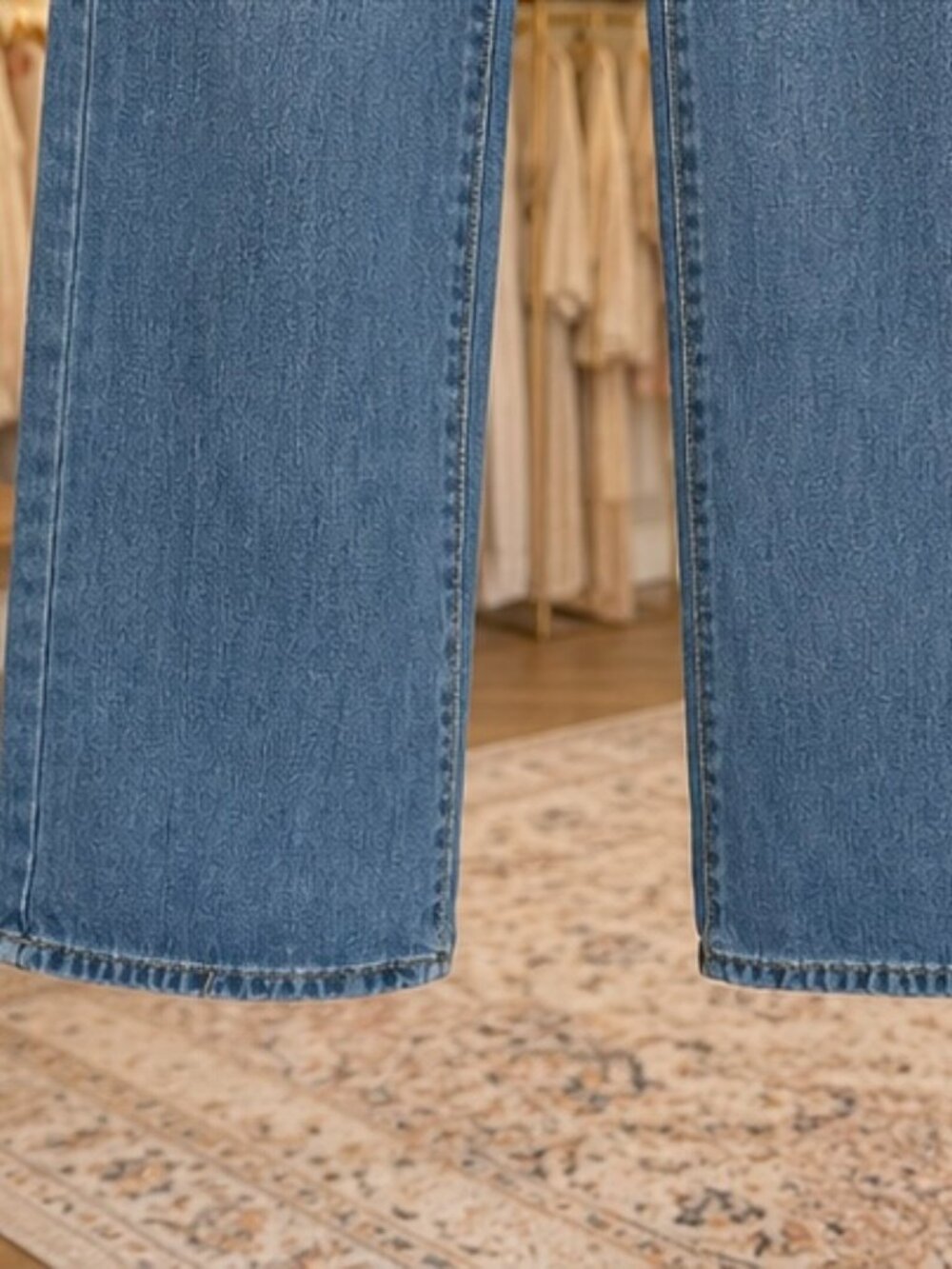 Medium-Wash High-Rise Wide-Leg Denim Jeans - Picture 5 of 5
